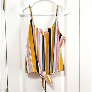 V neck front tie shirt